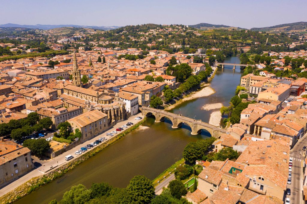 Vista aérea Ciudad Limoux - subasta de vinos